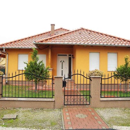 Holiday Home Balatonmariafurdo, Somogy 1 Balatonkeresztúr Екстериор снимка