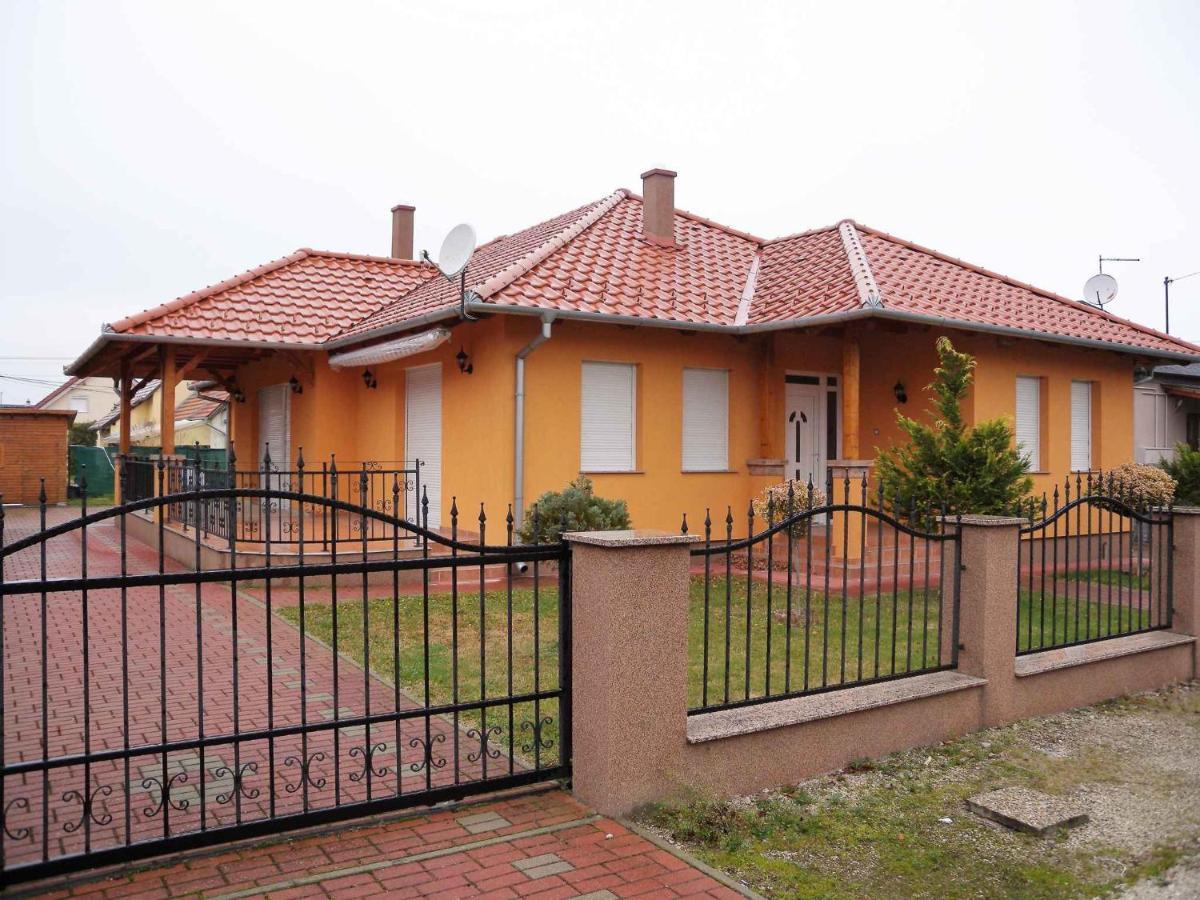 Holiday Home Balatonmariafurdo, Somogy 1 Balatonkeresztúr Екстериор снимка